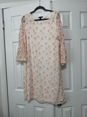 Blooming Rose Lace Shift Dress in Cream with Blush Floral Accents